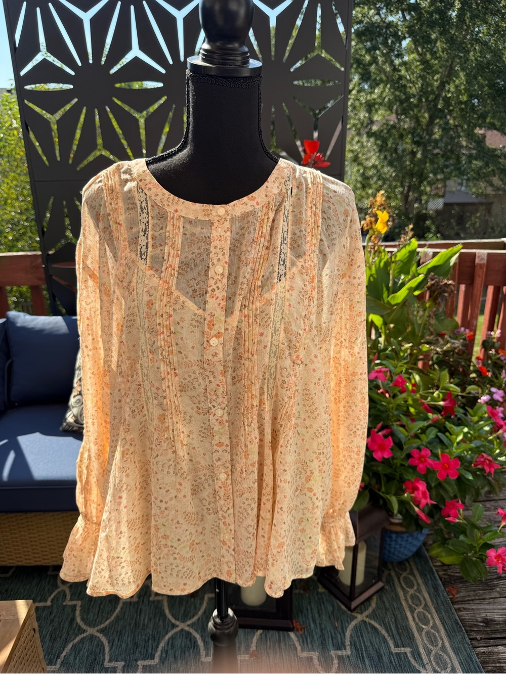 LOFT Peach Floral Pintuck Peasant Blouse